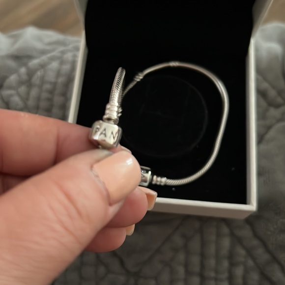 Pandora Bracelet BARREL Clasp 8 inch Snake Chain - Picture 3 of 6